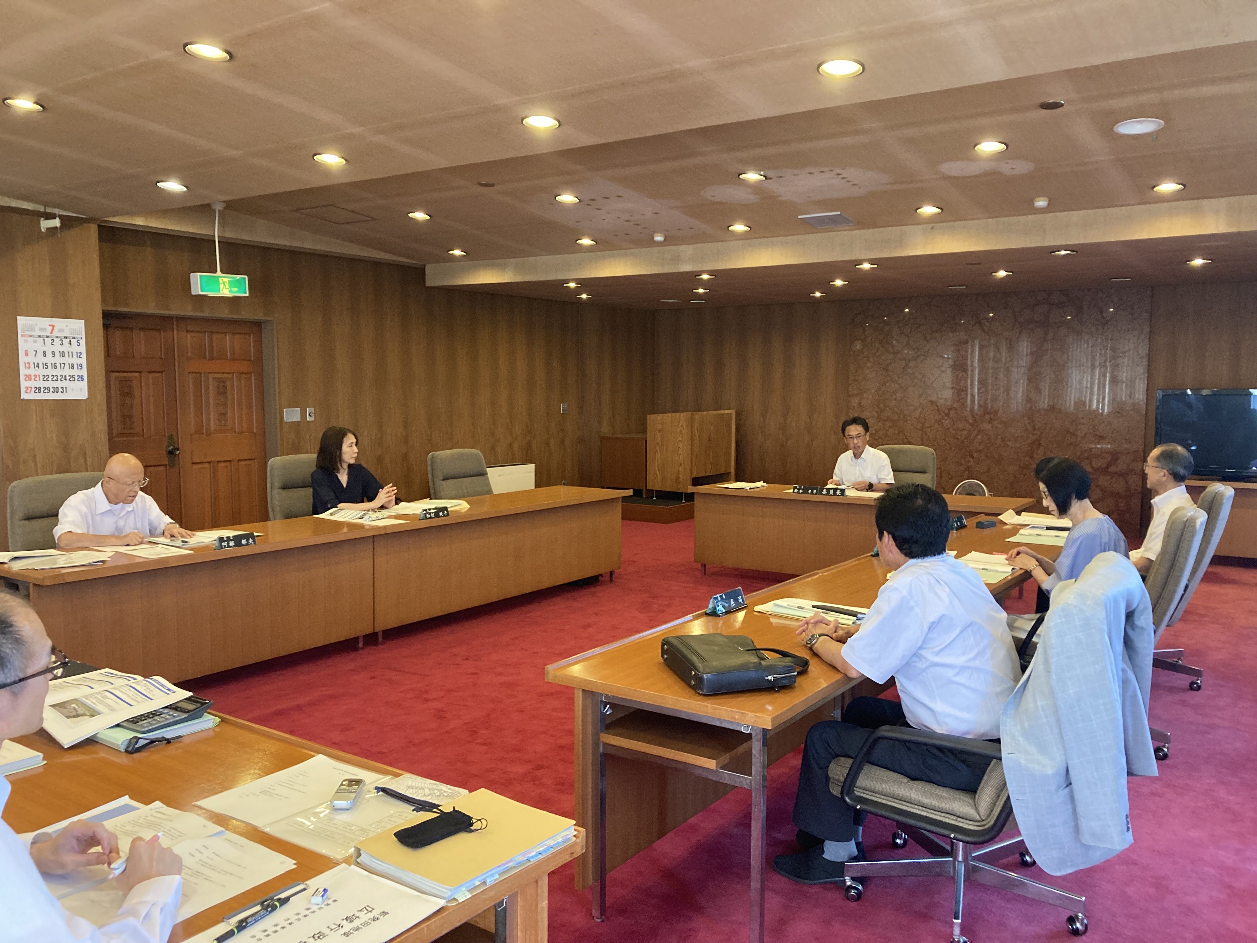 R7_1行政評価委員会02.jpg